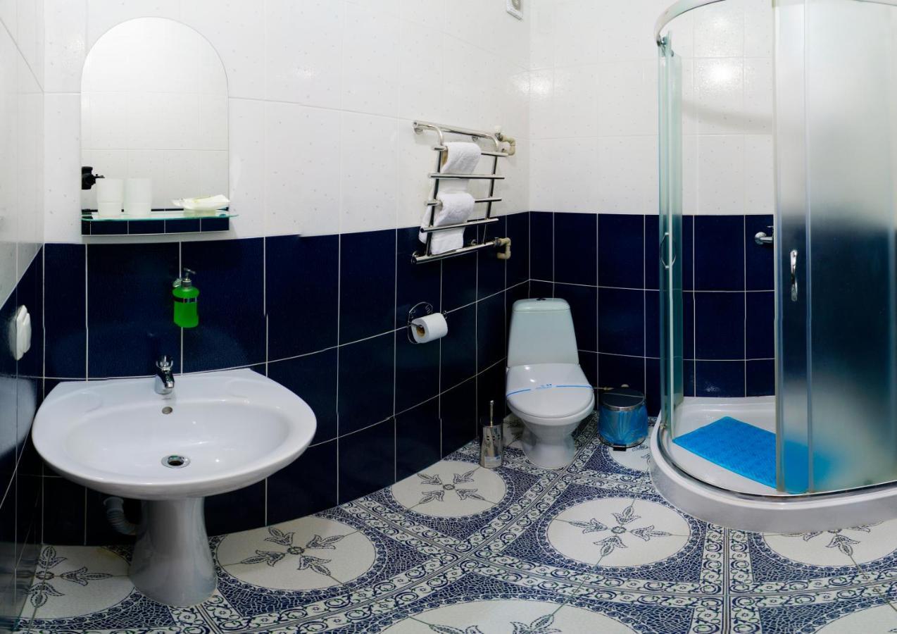 De Luxe Hotell Chmilnik Exteriör bild
