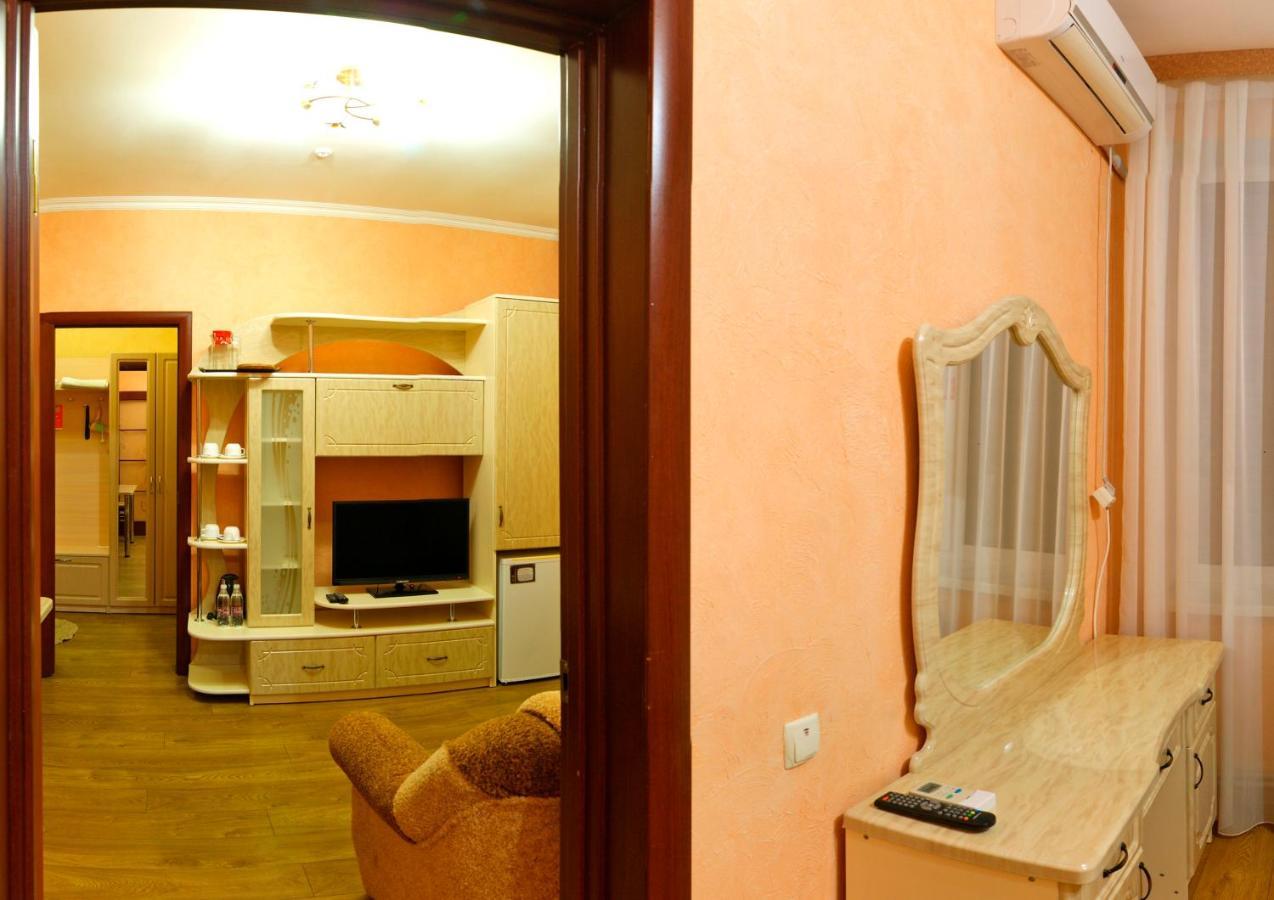 De Luxe Hotell Chmilnik Exteriör bild