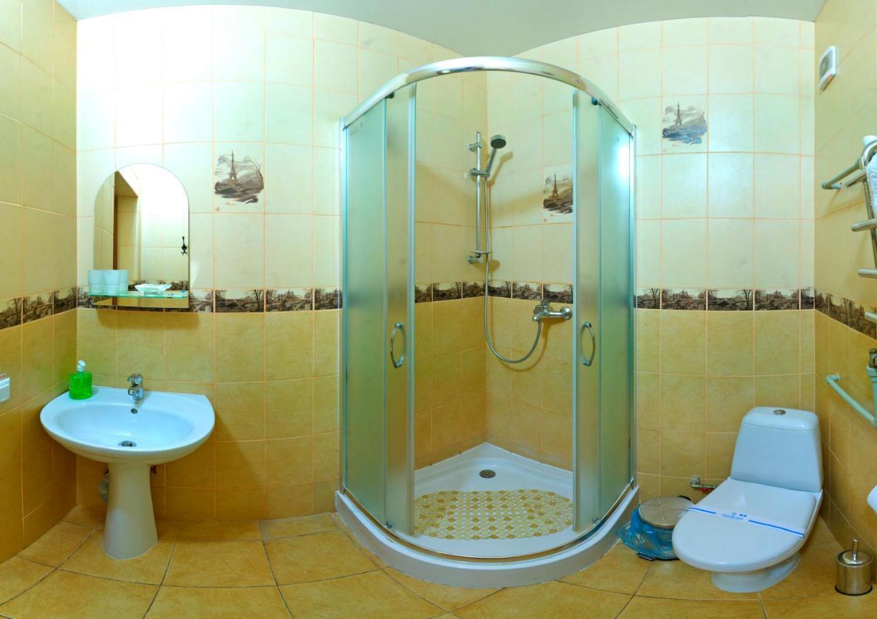 De Luxe Hotell Chmilnik Exteriör bild